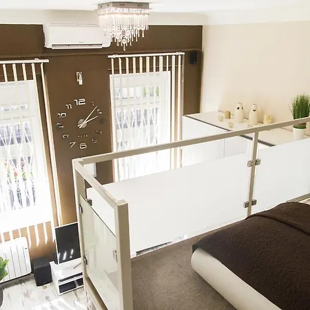 R&r Dembinszky Апартаменты *